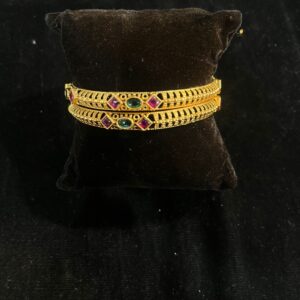 Women Traditional Pearl Bangles