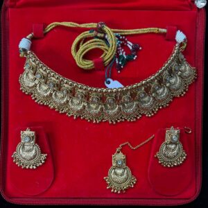 Women Chokers